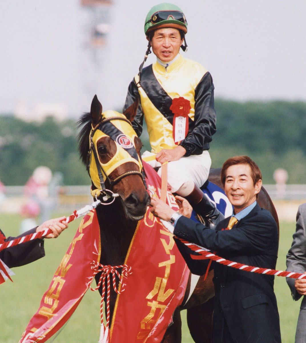 写真(2) - 【2000年・共同通信杯4歳S】〝二刀流〟イーグルカフェ