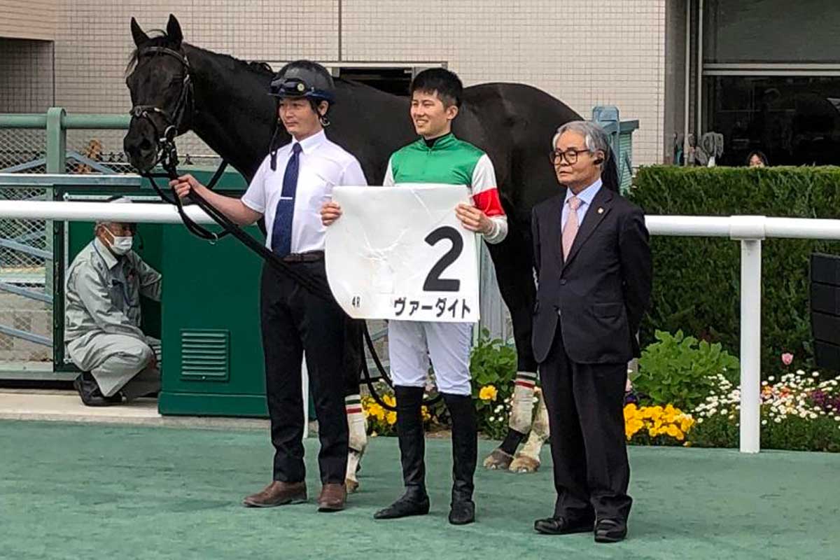 馬術から転身した障害専門ルーキー・小牧加矢太 初Vのゴール直前での 