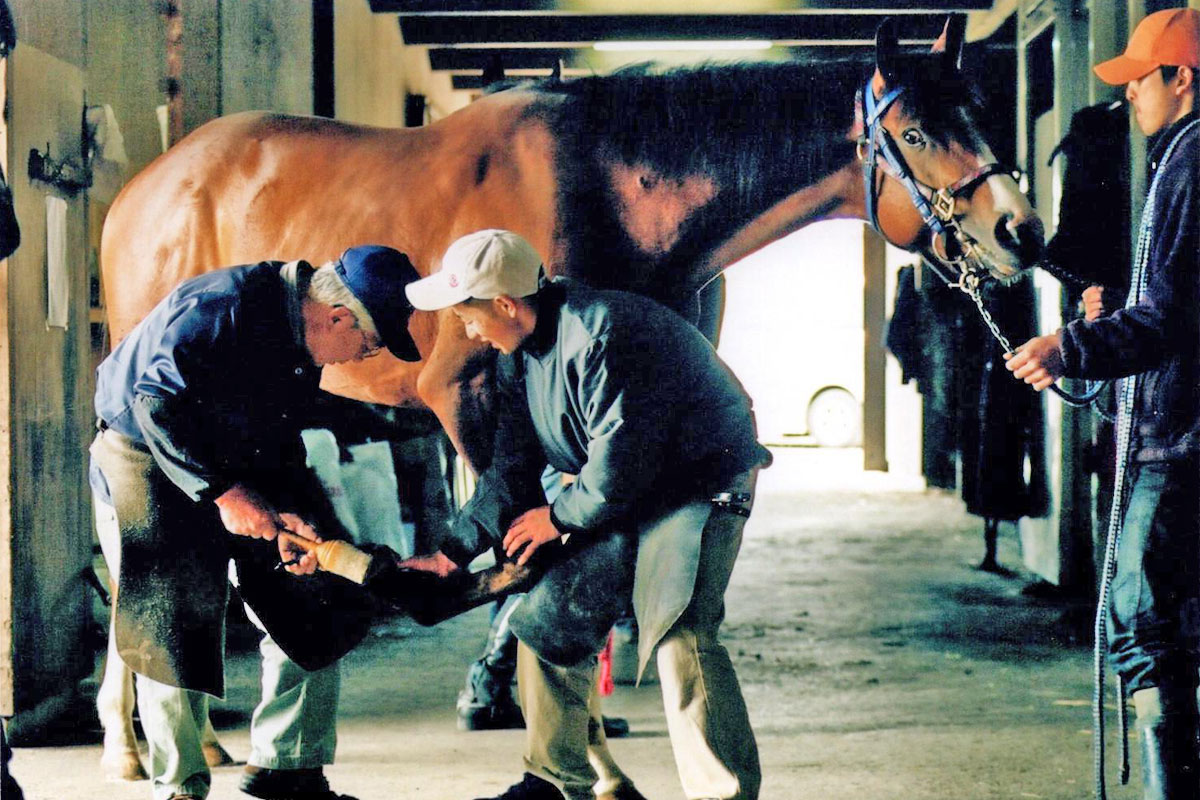 種牡馬オグリキャップの武者震い【4】福永守装蹄師との出会い | 競馬 