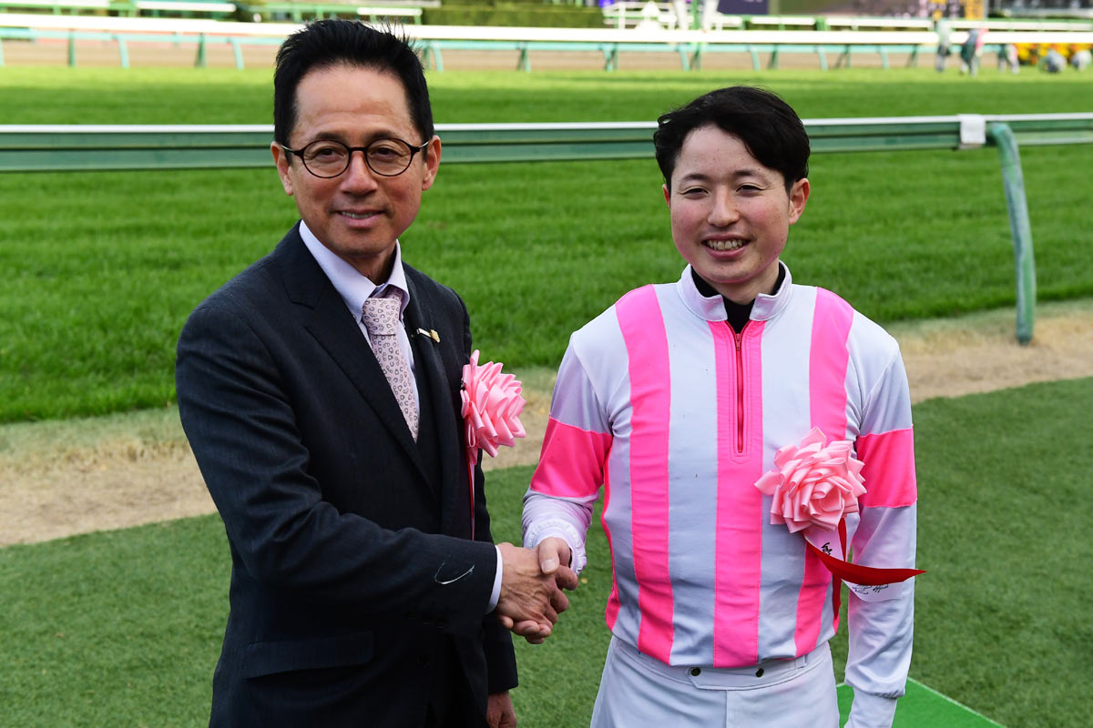 中山牝馬S】武藤雅がエセルフリーダでJRA重賞初V 父・武藤善則調教師も