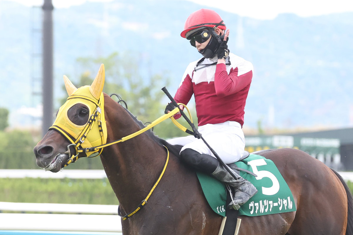 1998年有馬記念】「単勝14・5倍」のグラスワンダーが〝超早熟
